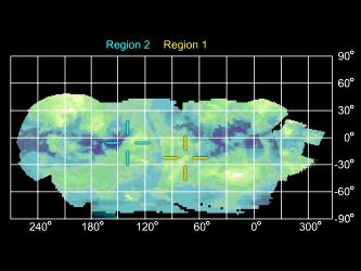 Image et coupe topographique de trois failles probables, découpant 4 « blocs basculés » sur Titan