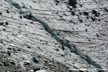 Ravine de ruissellement, glacier de la Chiaupe