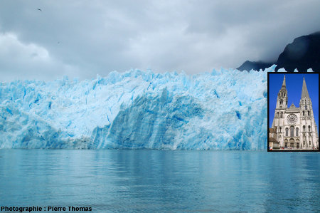 Alternance de glaces sombres et claires, front du glacier San Rafael, Chili