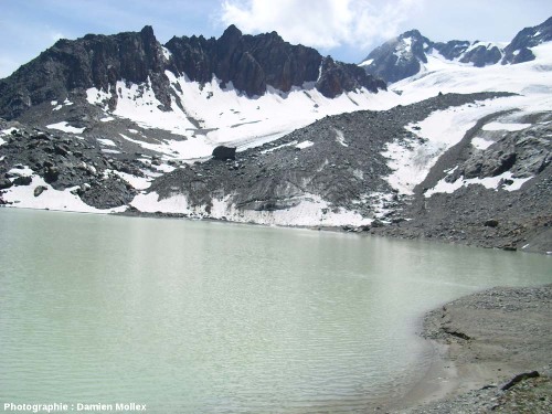 Le lac des Quirlies et le glacier des Quirlies, juste en amont, Massif des Grandes Rousses, Isère