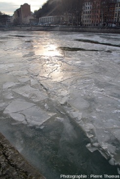 Secteur de la Saône où des plaques de glace se sont déplacées les unes par rapports aux autres