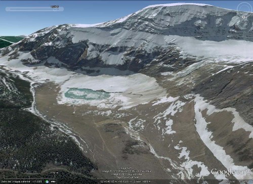 Vue générale Google Earth de la face Nord du Mont Edith Cavell, Parc National de Jasper, Canada