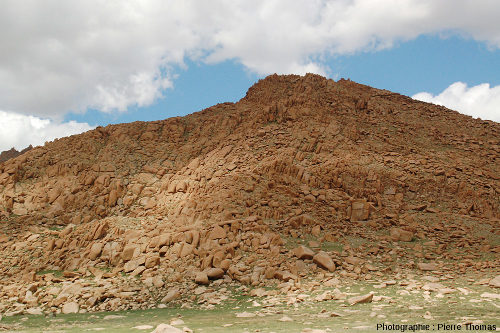 Détail d'un mont granitique caractéristique de l'Altaï mongol vers 3000 m d'altitude