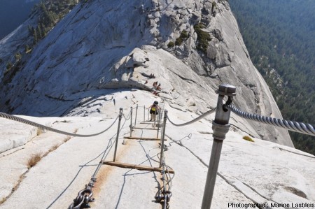 Détail du versant Nord-Est du Half Dome, Yosemite National Park, Californie,celui par lequel grimpent les visiteurs