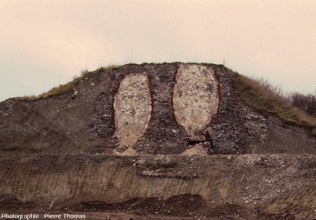 Deux fours à chaux découverts en 1981-1982 sur les bords de l'ex-"Nationale 9" à Aubière (banlieue Sud de Clermont-Ferrand (Puy de Dôme) lors de travaux d'élargissement de la nationale