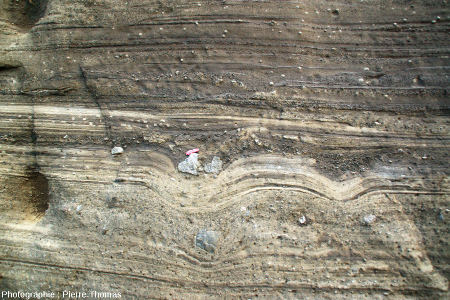 Figures d'impact dans les dépôts surtseyens et/ou phréato-magmatiques le long de la petite route descendant au port de Capelas, île de Sao Miguel, Açores