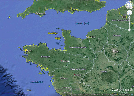 Localisation de la plage de Trez-Rouz et de la presqu'île de Crozon (punaise jaune)