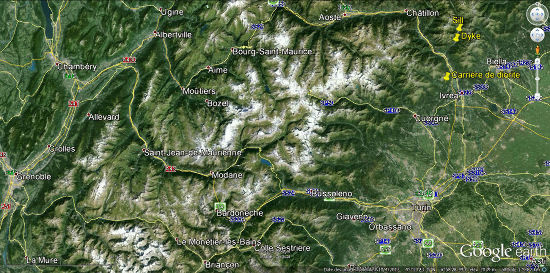 Localisation dans les Alpes franco-italiennes des filons de la vallée de la Lys (dyke et sill) et de la carrière de diorite du massif de Traversella