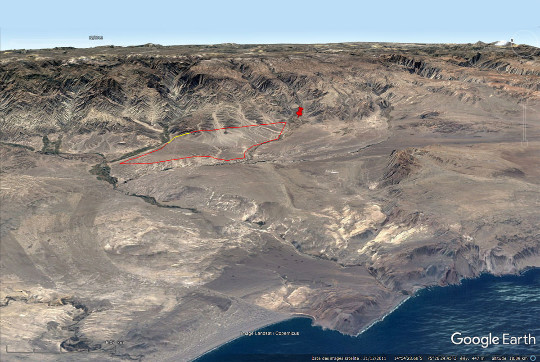 Image aérienne encore plus lointaine du même secteur du plateau de Nazca que sur l'image précédente