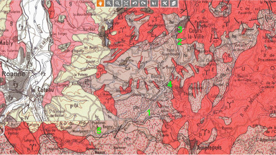 Extrait des cartes géologiques à 1/250 000 de Chalon-sur-Saône et de Lyon couvrant le secteur de l'Ouest de Roanne (Loire et Rhône)
