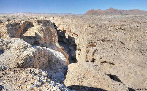 Vue prise depuis le rebord du canyon de Sesriem, Namibie