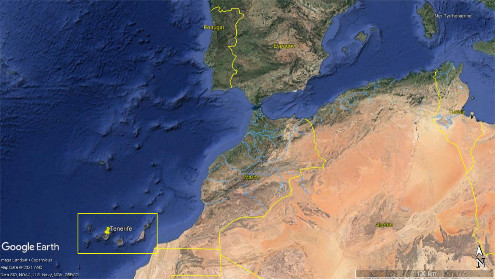 Localisation de l'archipel des Canaries (encadré) et de l'ile de Tenerife au large du Maroc