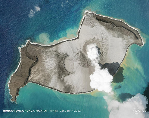 Image satellite du volcan Hunga Tonga-Hunga Ha'apai prise le 7 janvier 2022