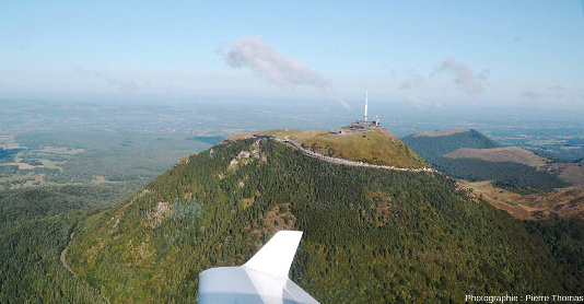 Le Puy de Dôme vu du Sud-Sud-Est