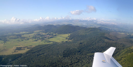La moitié Sud de la Chaine des Puys vue depuis le secteur du Puy de Dôme