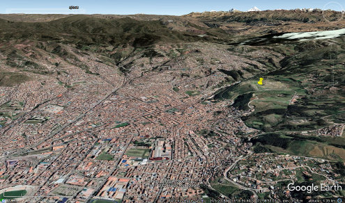 Localisation de la citadelle de Saqsaywaman (punaise jaune), au-dessus de la ville de Cuzco (Pérou)