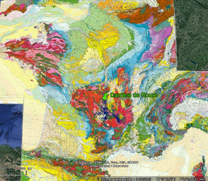 Localisation de la carrière de Roure et de la Petite Chaine des Puys sur fond de carte géologique de la France à 1/1 000 000