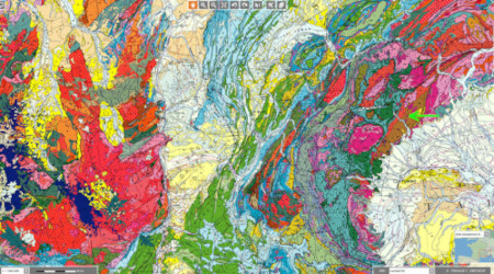 Extrait de la carte géologique de la France à 1/1 000 000 localisant l'affleurement de Fontainemore (flèche verte)