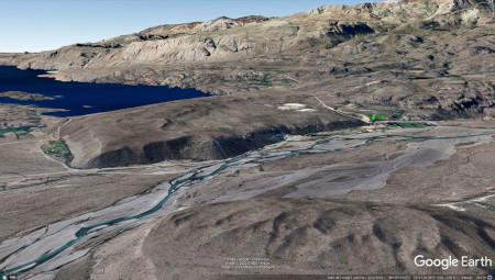 Vue aérienne localisant l'affleurement des figures 1 à 11 (site 1, punaise verte), bordure du lac Général Carrera-Buenos Aires (Patagonie chilienne)