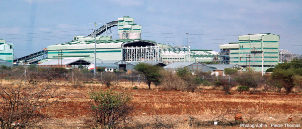 Partie de la zone industrielle adjacente à la mine de platine Pp Rust (Afrique du Sud) où ont lieu toutes les opérations de traitement