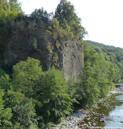 Détail de l'entablement de la coulée de Souilhol au niveau de l'Ardèche