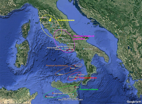 Vue aérienne localisant les Bagni San Filippo et les différentes provinces magmatiques quaternaires d'Italie
