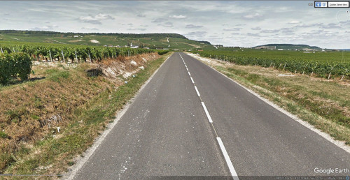 Image Google Earth Street View (prise en direction du Nord-Nord-Ouest) de la Côte de l'Ile de France et de son vignoble