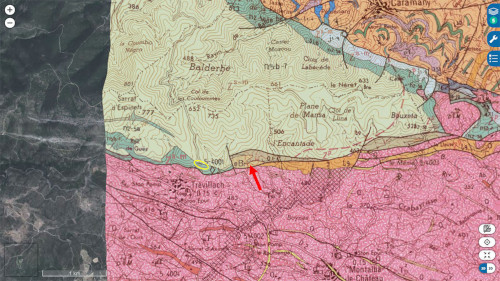 Localisation du secteur des plis à charnière verticale et des plans de schistosité portant une linéation sub-horizontale de scapolites (ellipse jaune juste au Nord-Est du village de Trévillach, Pyrénées-Orientales)