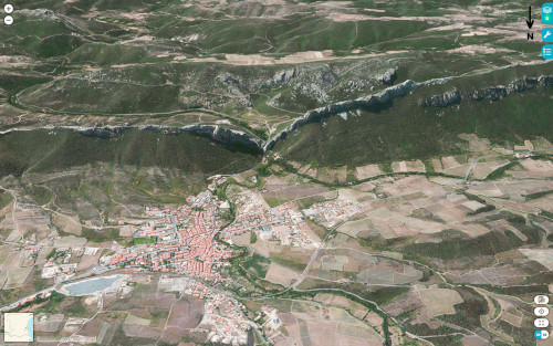 Vue oblique (vue dirigée vers le Sud) montrant la clue de la Fou (Pyrénées-Orientales)