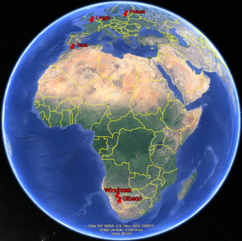 Localisation sur un demi-globe de Windhoek et Gibeon (Namibie), Taza (Maroc), L'Aigle (France) et Pultusk (Pologne), météorites et ellipses de dispersion citées dans cet article