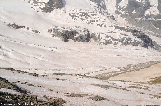 Vue générale sur la partie centrale de la langue du glacier Pers (canton des Grisons, Suisse)