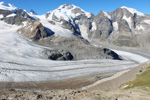 Partie aval de la langue du glacier Pers et son confluent avec le glacier Morteratsch, photographiés 8 ans plus tôt, en août 2016