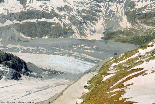 Partie aval terminale de la langue du glacier Pers (canton des Grisons, Suisse)