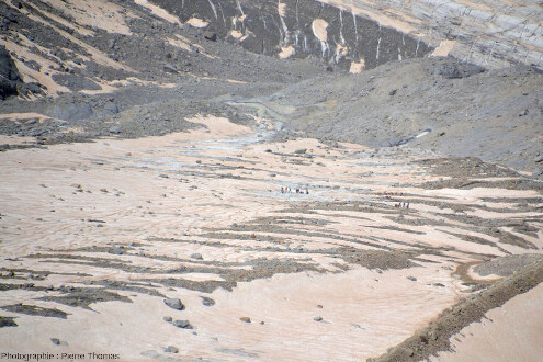 Zoom sur la partie aval terminale de la langue du glacier Pers (canton des Grisons, Suisse)