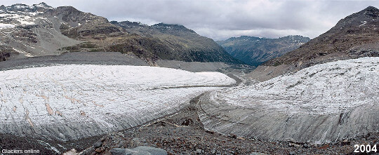 Le confluent des glaciers Pers et Morteratsch, vu depuis le fond de la vallée en 2004