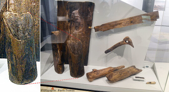 Exemple d'objets en bois (vue d'ensemble à droite, et de détail à gauche) exposés au MALP et trouvés sur le site des Baigneurs, lac de Paladru (Isère)