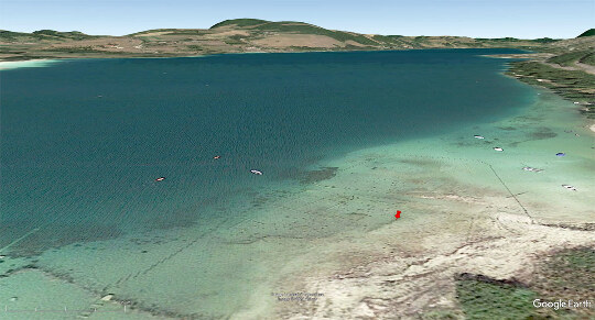 Vue aérienne du site sous-lacustre de Colletière, lac de Paladru (Isère)