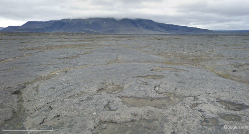 Exemple terrestre (en Islande) d'une surface de coulée de lave “lisse”