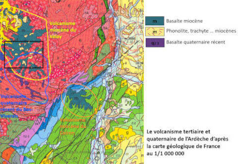 Extrait de la carte géologique de France à 1/1 000 000 centré sur le département de l'Ardèche