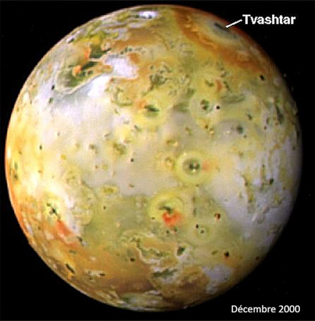 Dix mois après les phases éruptives de 1999-2000, l'éruption semble arrêtée dans la région de Tvashtar (Io, satellite de Jupiter)