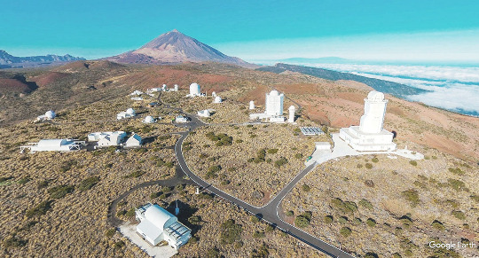 Le complexe de l'Observatoire du Teide sur l'Ile de Tenerife (Canaries)