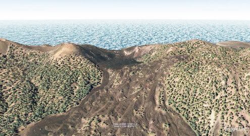 Vue aérienne sur le cratère du volcan El Duraznero dont la base fut remplie par un lac de lave temporaire d'où des coulées s'échappèrent vers l'Est