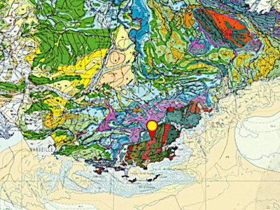 Localisation des mines de Saint-Daumas - Pic Martin (Les Mayons, Var) sur fond d’extrait de carte géologique de France au millionième