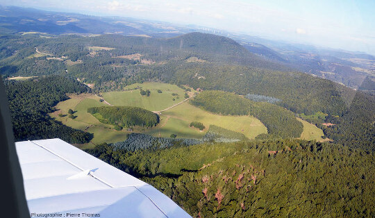 Le maar de la Vestide du Pal (Ardèche), âgé de 45 000 ans