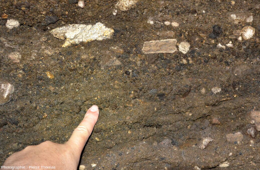 Détail sur les parois d'une cave du vieu Clermont (Puy-de-Dôme)