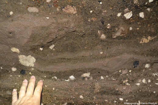 Dépôts du maar de Clermont-Ferrand à comparer à ceux du maar de Borée (figure suivante)