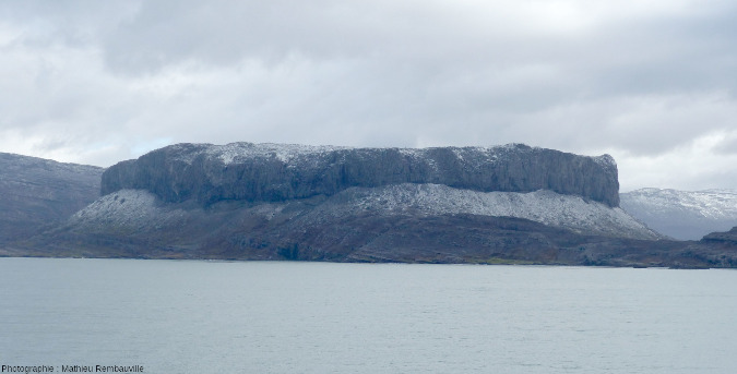 Coulée de basalte de la Baie de la Table (Kerguelen)