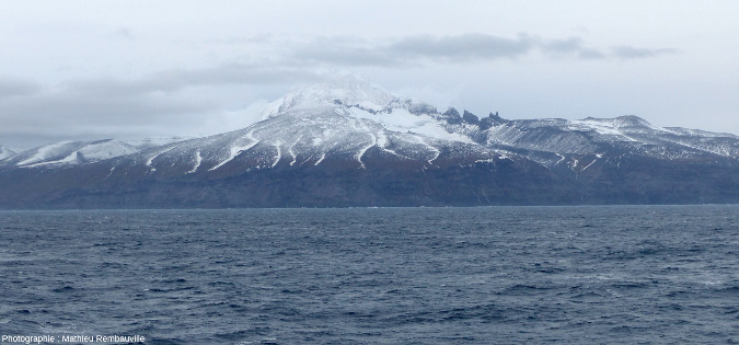 Le Mont Ross, stratovolcan et point culminant de la Grande Terre (Kerguelen)