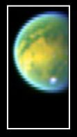 Titan vu en infra-rouge (fausses couleurs)