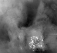 Nuages de particules de méthane au dessus du pôle Sud de Titan